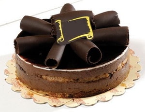 pasta göndermek çikolatalı 4 ile 6 kişilik mis gibi  yaşpasta çikolatalı pasta siparişi yollayın